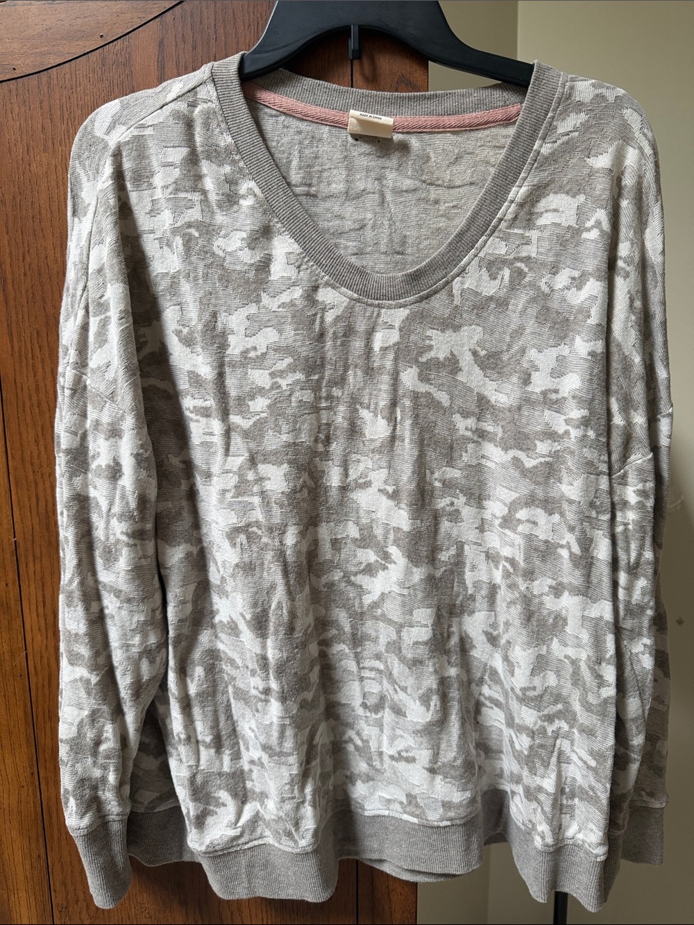 Good Hart Women’s Long-Sleeve Crewneck Shirt in Light Taupe Camo